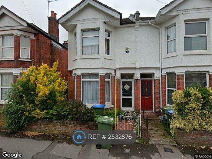 4 Bedroom Semi-Detached House To Rent In Devonshire Road, Southampton, SO15