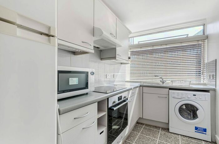 2 Bedroom Flat To Rent In St Giles High Street, Covent Garden, London, WC2H