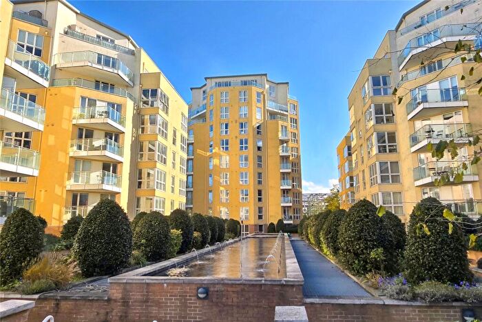 2 Bedroom Apartment To Rent In Water Gardens Square, Canada Water, SE16
