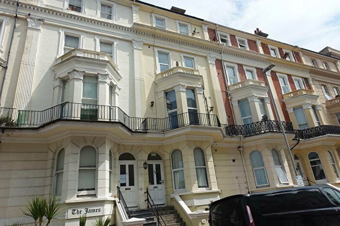 Studio To Rent In Jevington Gardens, Eastbourne, BN21