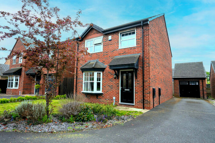 4 Bedroom Detached House For Sale In Tootle Drive, Longridge, Lancashire, PR3