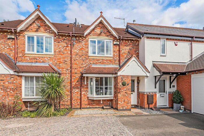 3 Bedroom Terraced House To Rent In Bickenhill Lane, Catherine-De-Barnes, Solihull, B92