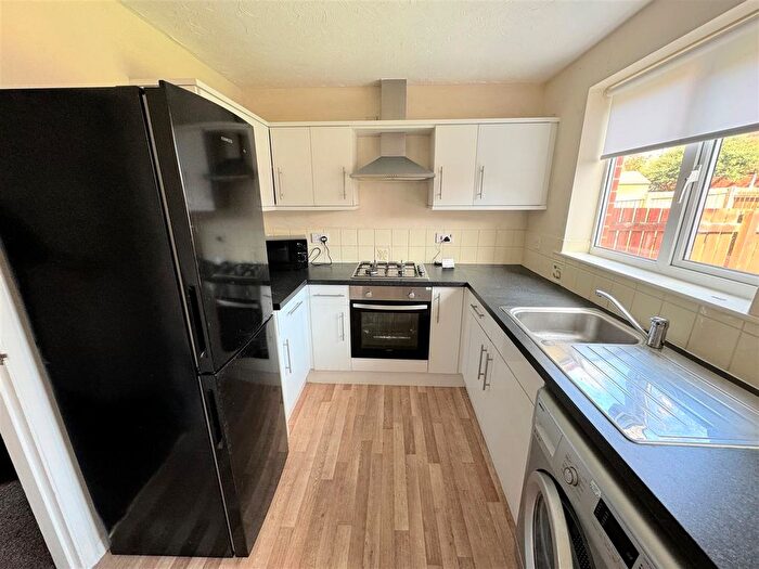 2 Bedroom End Of Terrace House To Rent In Templeton Close, Highfields, Hartlepool, TS27