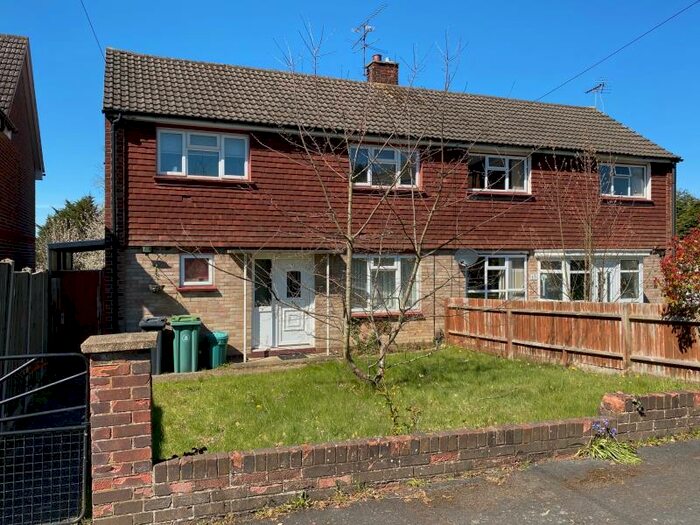 3 Bedroom Semi-Detached House To Rent In Frimley, GU16