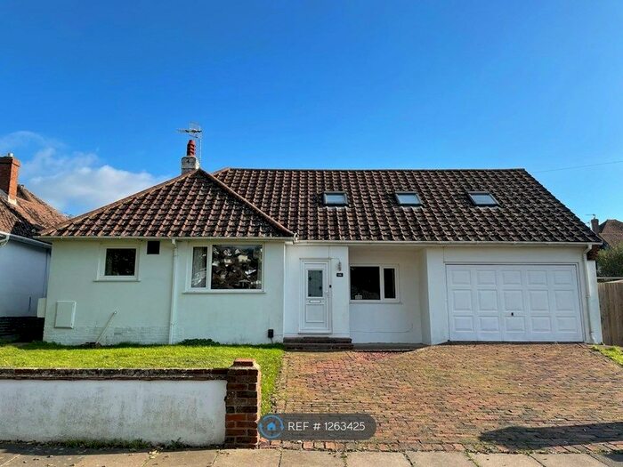 4 Bedroom Detached House To Rent In Saltdean Vale, Brighton BN2