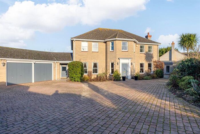 5 Bedroom Detached House For Sale In Old Catton, Norwich, NR6