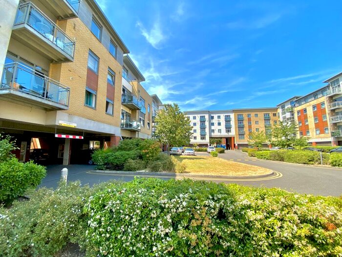2 Bedroom Apartment To Rent In Hart Street, Maidstone, ME16