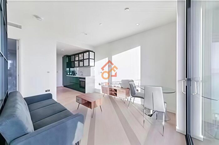 Studio To Rent In Hobart Building, Wards Place, London, E14