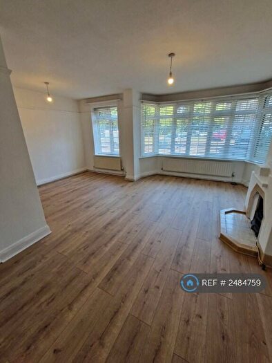 2 Bedroom Flat To Rent In Tabor Court, Cheam Village, SM3