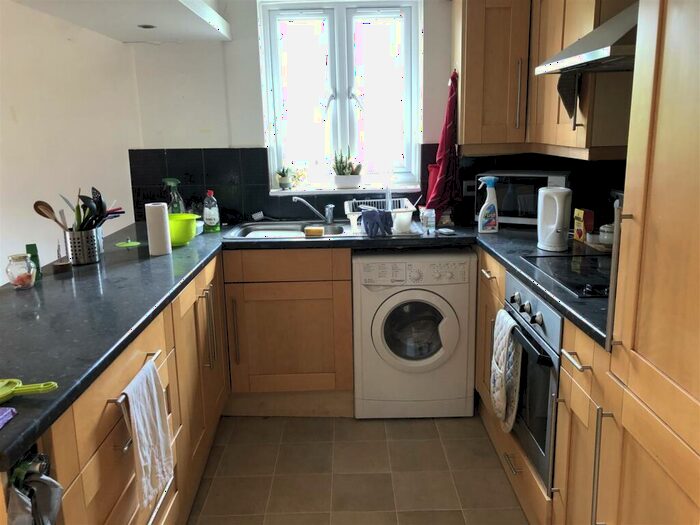 2 Bedroom Apartment To Rent In Roffey Court, Swynford Gardens, London, NW4