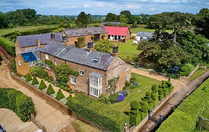 5 Bedroom Detached House For Sale In Upper Wardington, Nr Banbury, Oxfordshire, OX17