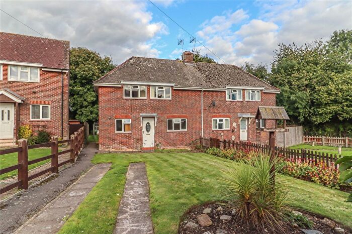 2 Bedroom Semi-Detached House For Sale In Roman Road, Stockbridge, Hampshire, SO20