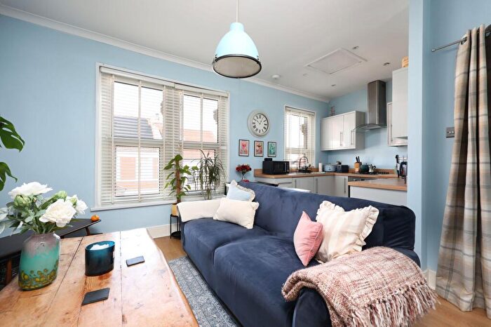 1 Bedroom Flat For Sale In Lilstock Avenue, Bristol, BS7