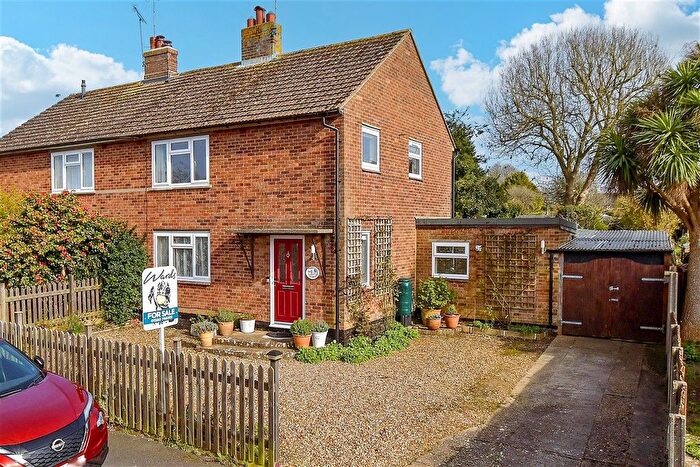 3 Bedroom Semi Detached House For Sale In Shrubcote, Tenterden, Kent, TN30