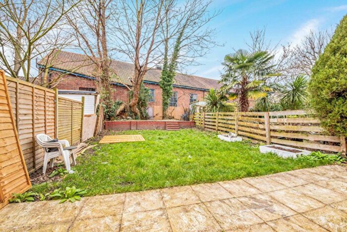 1 Bedroom Flat To Rent In Heathfield Road, Croydon, CR0