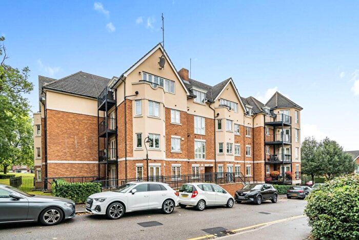 2 Bedroom Flat To Rent In Casel Court, Stanmore, HA7