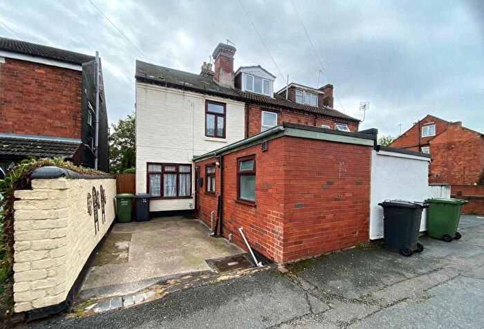 3 Bedroom House To Rent In St. Georges Terrace, Kidderminster, DY10
