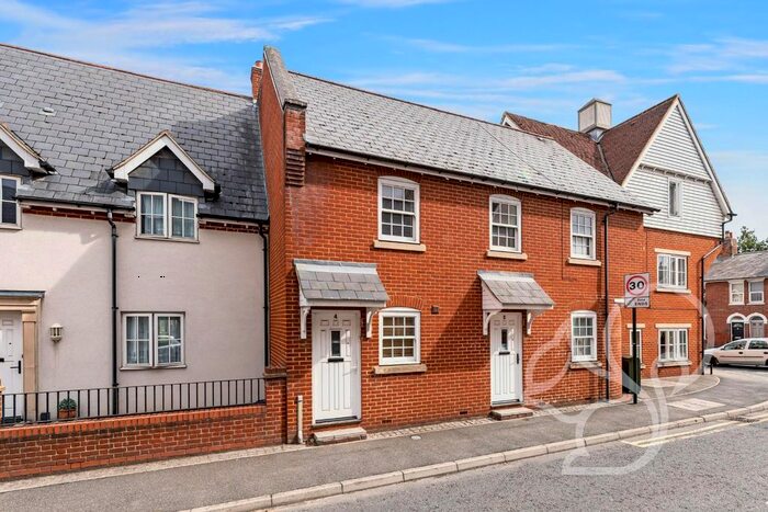 2 Bedroom Maisonette To Rent In Edward Paxman Gardens, Colchester, CO1