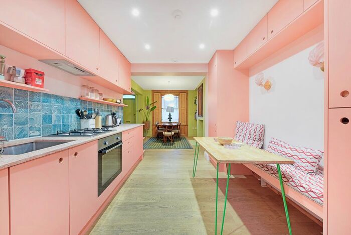 3 Bedroom Terraced House To Rent In Cassland Road, Hackney, E9