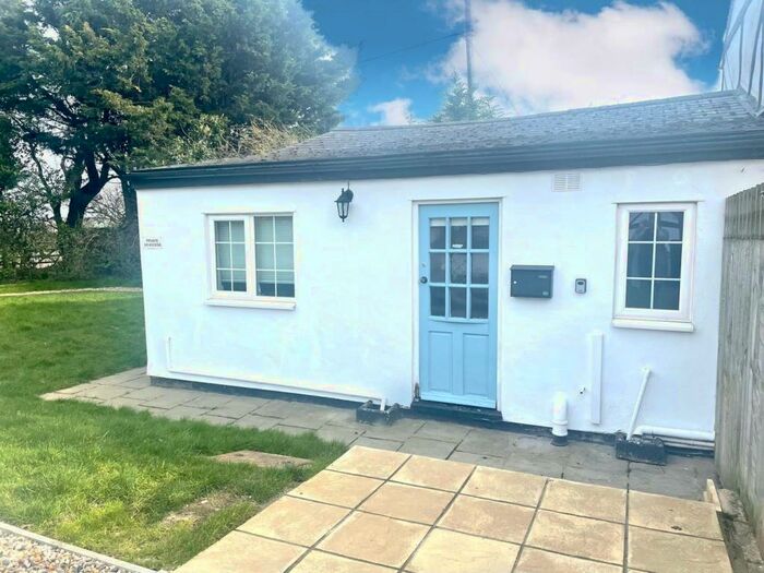 1 Bedroom Bungalow To Rent In Thriplow Heath, Thriplow, Royston, SG8
