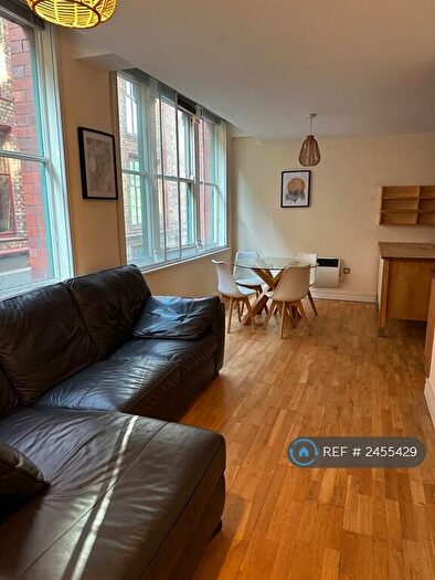 2 Bedroom Flat To Rent In Hilton Street, Manchester, M1