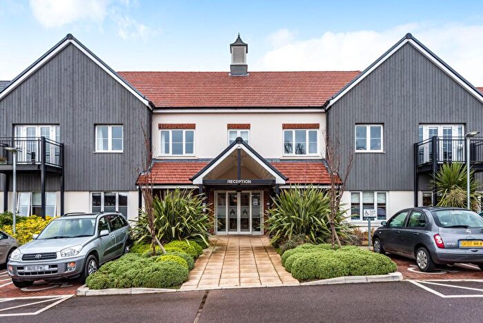 2 Bedroom Apartment For Sale In The Retreat, Princes Risborough, HP27