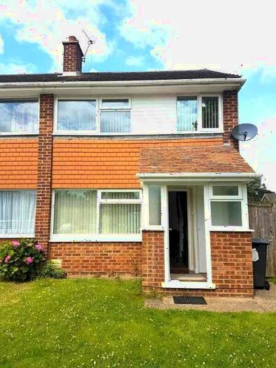 4 Bedroom End Of Terrace House To Rent In Verwood Close, Canterbury, CT2