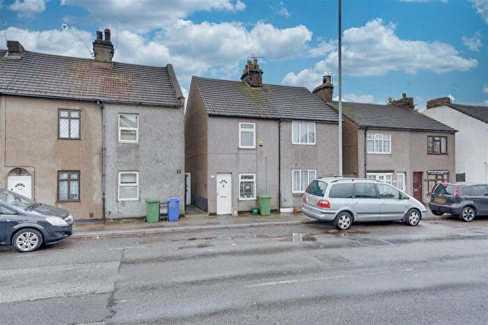 2 Bedroom Semi Detached House For Sale In London Road, Grays, RM17