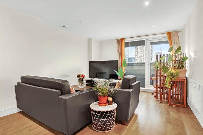 1 Bedroom Flat To Rent In Prestons Road, Canary Wharf, E14