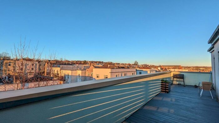 3 Bedroom Flat To Rent In Argyle Road, St Pauls, BS2