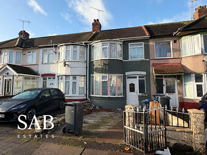 2 Bedroom Terraced House For Sale In Rutland Road, Southall, UB1