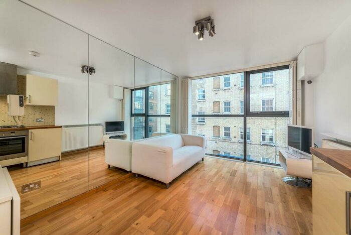 1 Bedroom Flat To Rent In Whitecross Street, Clerkenwell, London, EC1Y
