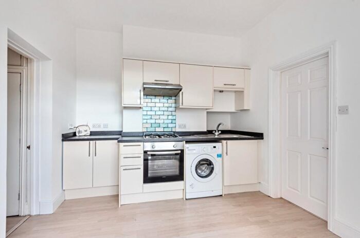 1 Bedroom Flat To Rent In Blandford Road Beckenham, BR3