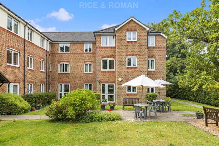 1 Bedroom Retirement Property For Sale In Redwood Court, Epsom, KT17