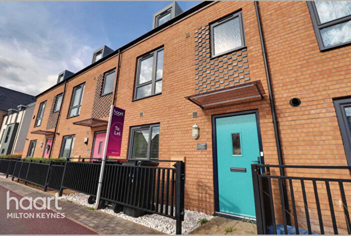 3 Bedroom Terraced House For Sale In Fen Street, Milton Keynes, MK10