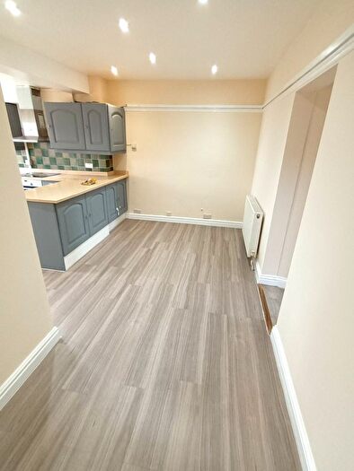 4 Bedroom Semi-Detached House To Rent In Oakdene Road, Uxbridge, Middlesex, UB10