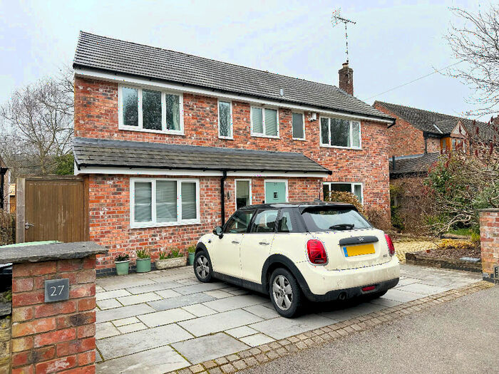 3 Bedroom Detached House To Rent In Bollin Grove, SK10