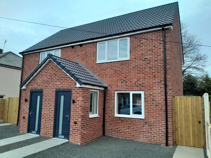 2 Bedroom Semi-Detached House To Rent In Milnercroft, Retford, DN22