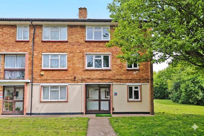 3 Bedroom Flat For Sale In The Brambles, West Drayton, UB7