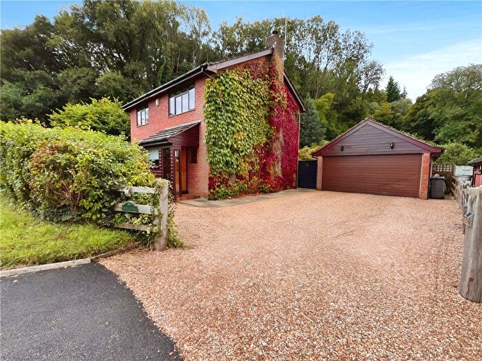 4 Bedroom Detached House For Sale In Barley Hill, Dunbridge, Romsey, Hampshire, SO51