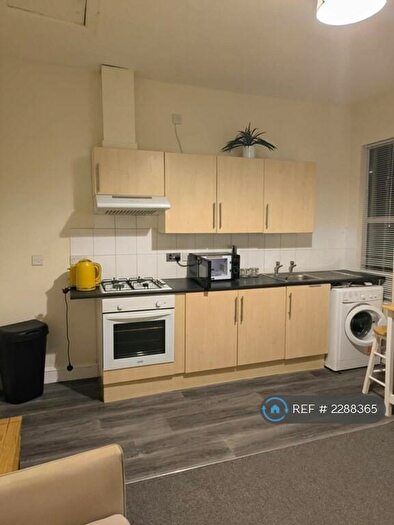 1 Bedroom Flat To Rent In Beaconsfield Street, Nottingham, NG7