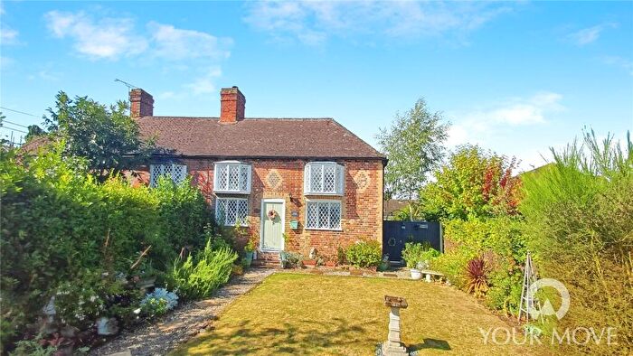 3 Bedroom Semi-Detached House For Sale In Tanyard Hill, Shorne, Kent, DA12
