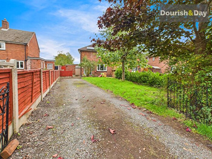 3 Bedroom Semi-Detached House For Sale In The Chestnuts, Hinstock, TF9