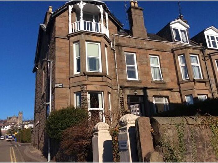 4 Bedroom Semi-Detached House To Rent In Rosemount Terrace, Upper Constitution Street, Dundee, DD3