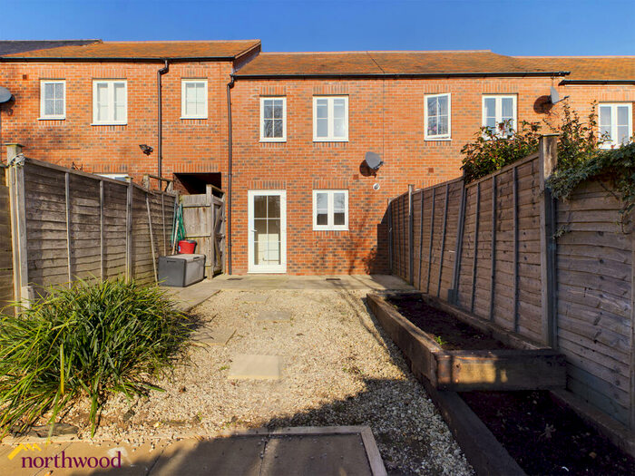 2 Bedroom Terraced House To Rent In Winter Gardens Way, Banbury, OX16