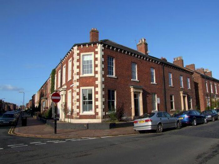 2 Bedroom Flat To Rent In Hartington Place, City Centre, Carlisle CA1