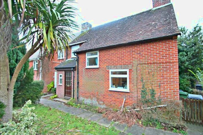 4 Bedroom Property To Rent In Stanmore, Winchester, SO22