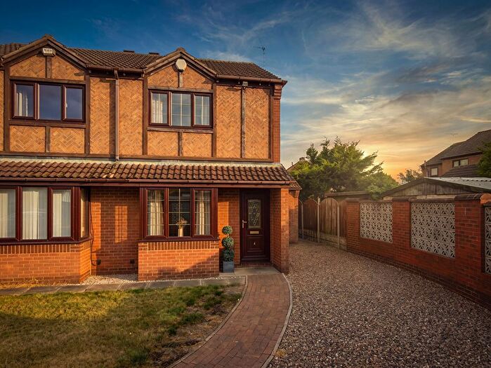 2 Bedroom Semi Detached House For Sale In Bentinck Close, Creswell, S80