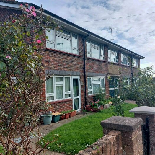 1 Bedroom Flat To Rent In Crawley Avenue, West Leigh, Havant, Hampshire, PO9