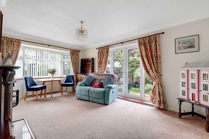 2 Bedroom Detached Bungalow For Sale In Station Avenue, Gedling, NG4